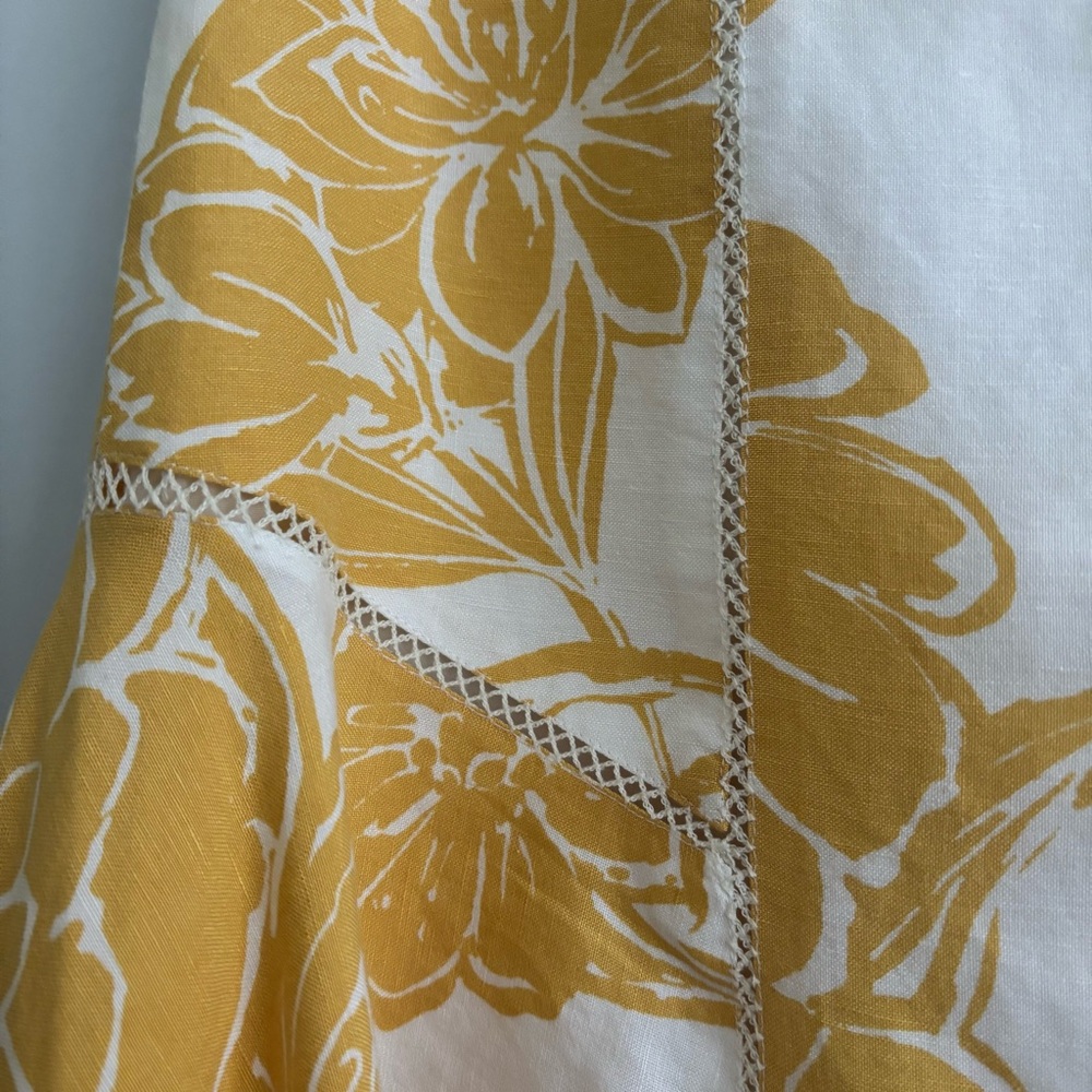 Ann Taylor Floral Yellow and White Linen Blend Flare Skirt, Size 6 - Picture 5 of 10